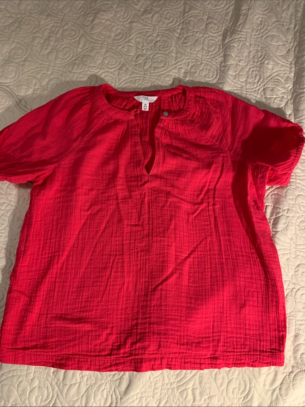 Time and Tru Bright Pink Split-Neck Short Sleeve Top